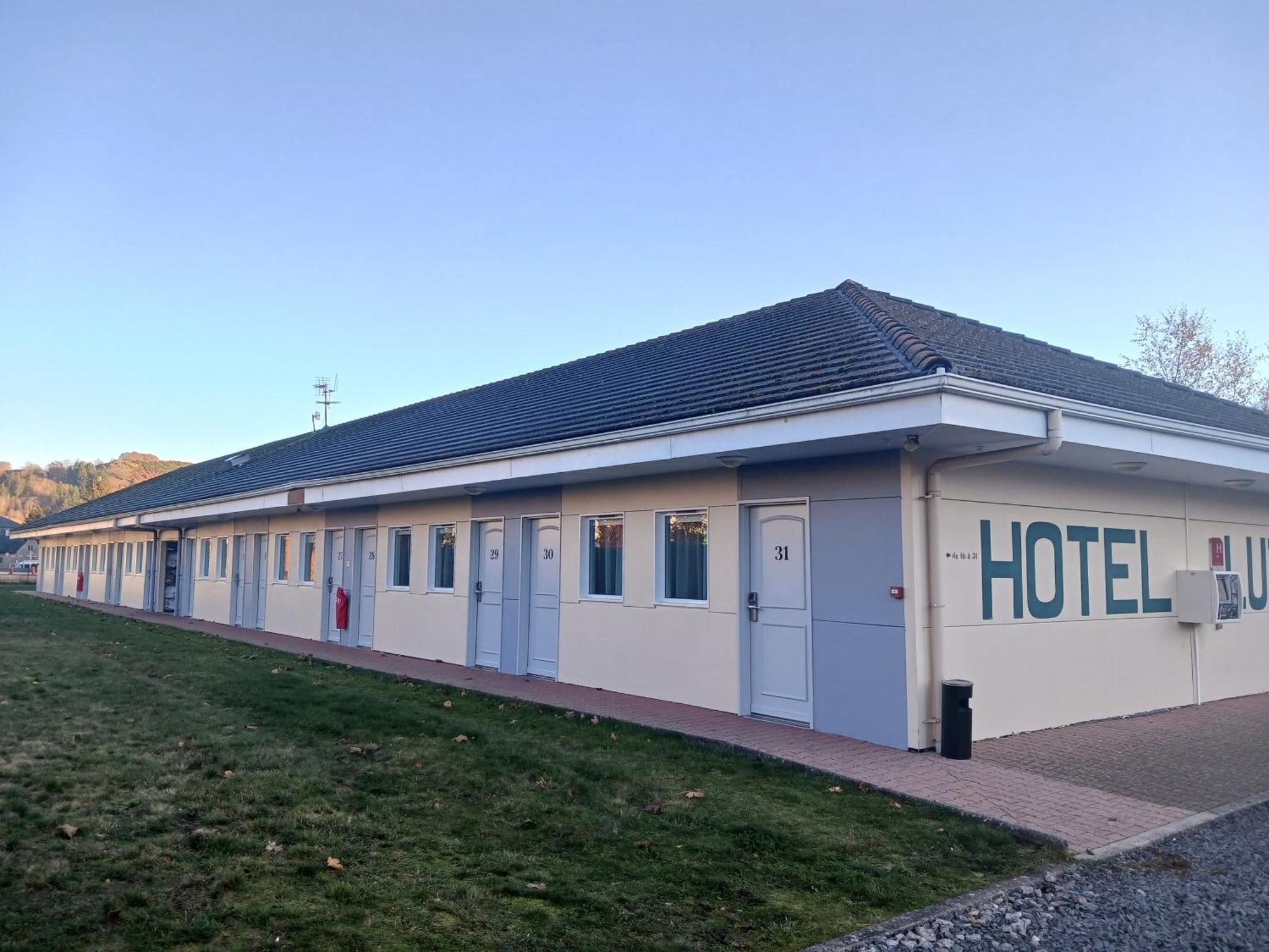 The Originals Access, Hotel Le Lutea Riom-ès-Montagne Exterior foto